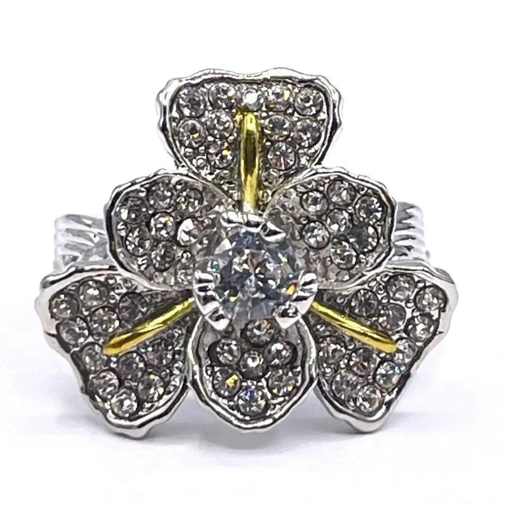 925 Sterling Silver with White Cubic Zirconia Flower Statement Ring Size 10